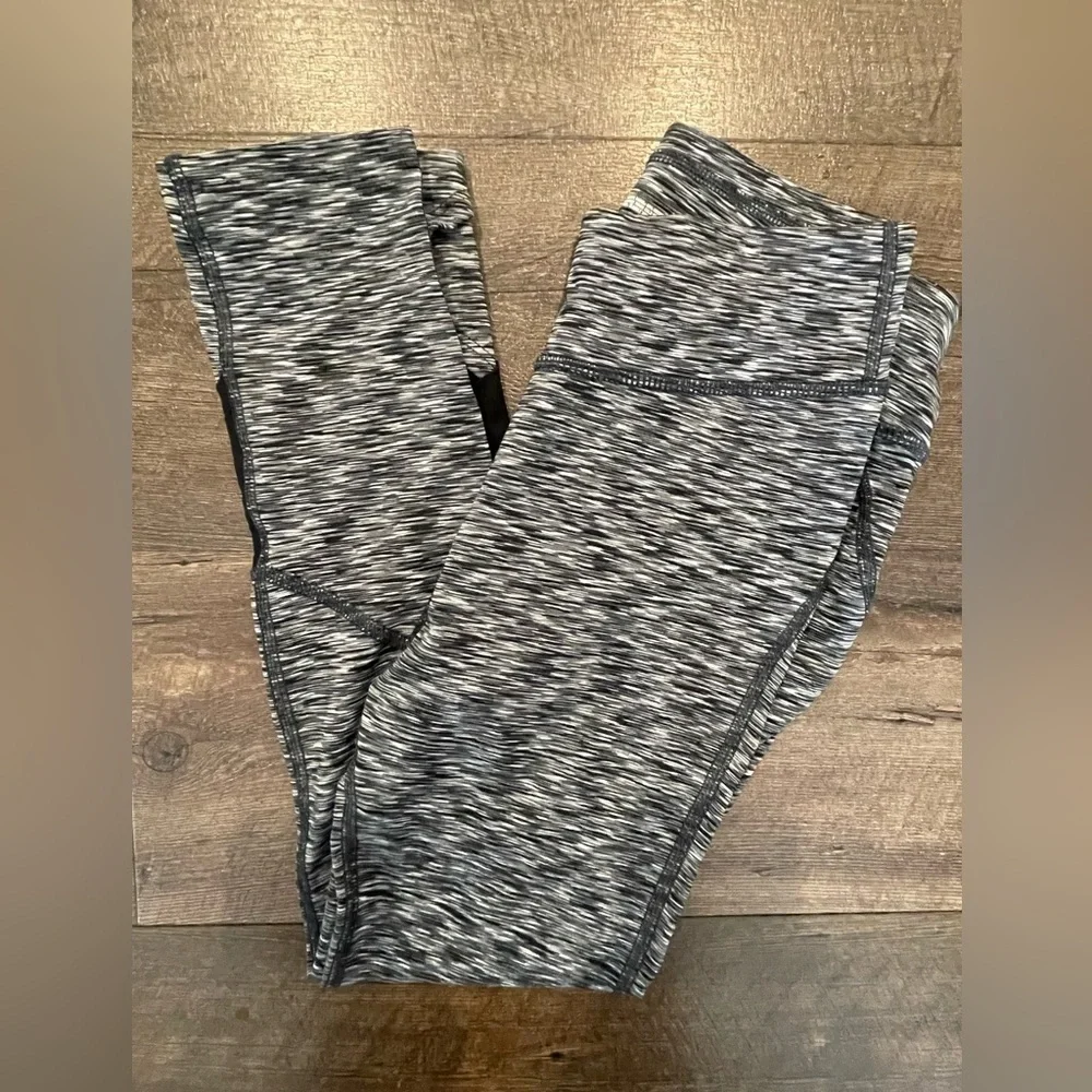 All in Motion Black and White Girls Athletic Legging Pants Size L (10-12) EUC